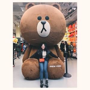 Meet your Posher, Giang